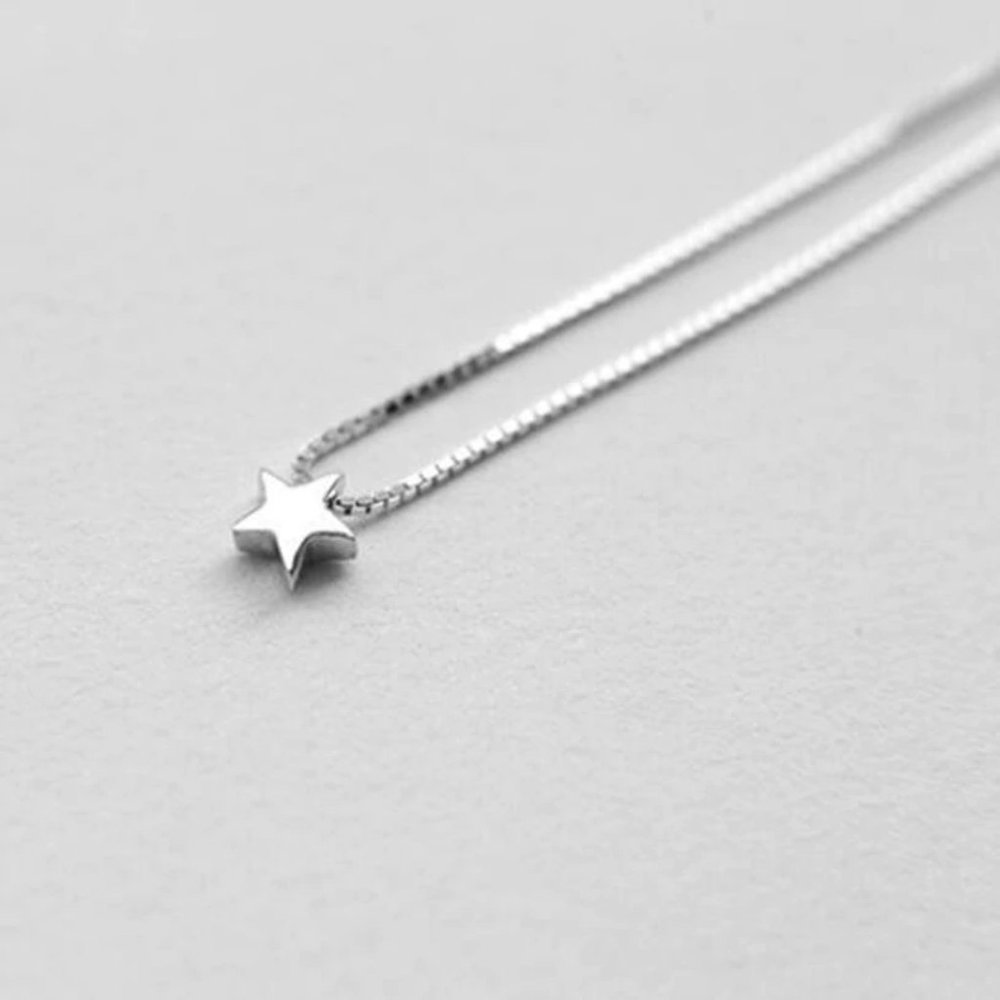 NEW 925 Sterling Silver Simple Star Necklace - Picture 4 of 7